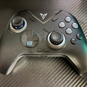 플라이디지 베이더4프로 충전독 포함