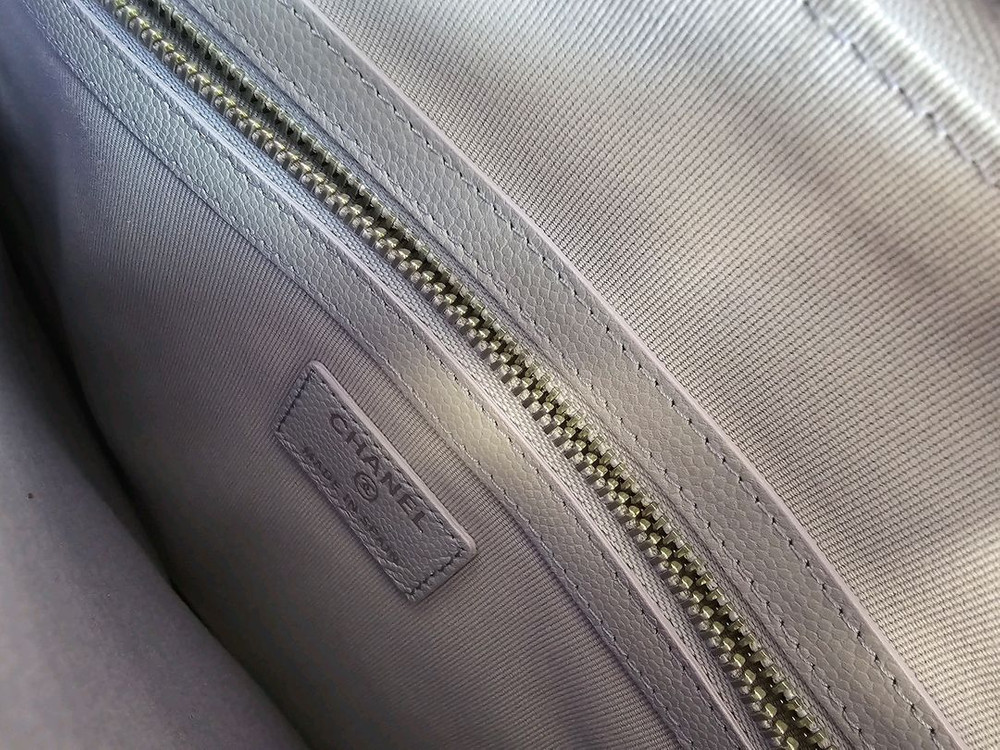 샤넬 캐비어 퀼팅 클러치 연보라 은장 뉴미듐 풀세트--3