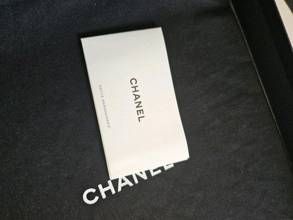 샤넬 캐비어 클러치백 네이비 금장 라지 풀세트--6