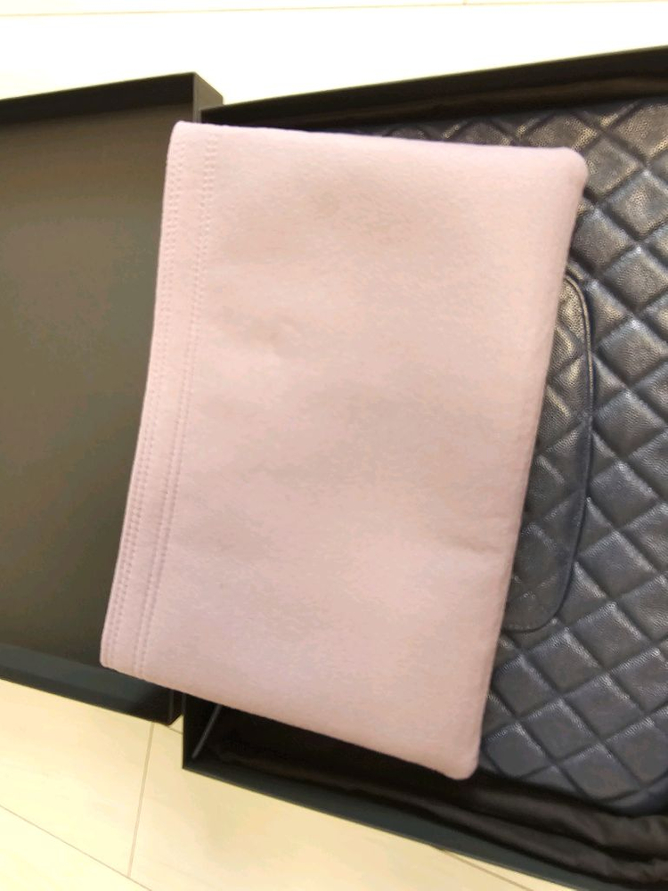 샤넬 캐비어 클러치백 네이비 금장 라지 풀세트--7