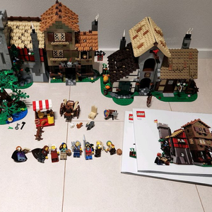 레고 10332 신형 중세마을