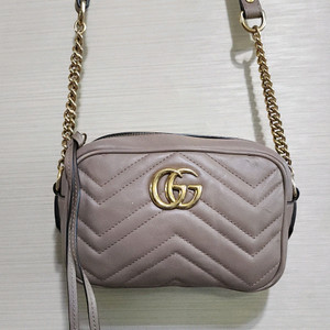 구찌 마틀라세 퀼팅 크로스백