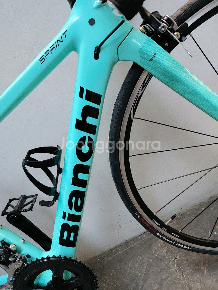 3회주행 신품급 23년 비앙키 스프린트 카본 로드자전거 44사이즈 팔아요.--1