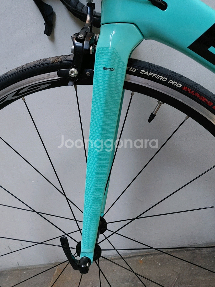 3회주행 신품급 23년 비앙키 스프린트 카본 로드자전거 44사이즈 팔아요.--7