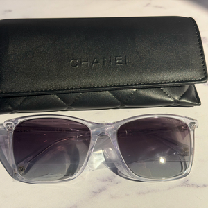 샤넬 5447-a 투명 프레임 선글라스(새제품)
