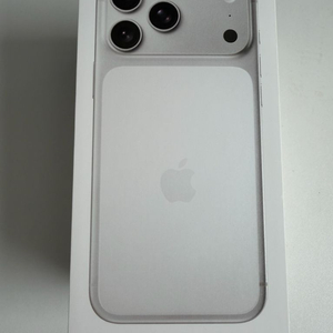 아이폰17프로맥스 실버 512기가 자급제 판매합니다