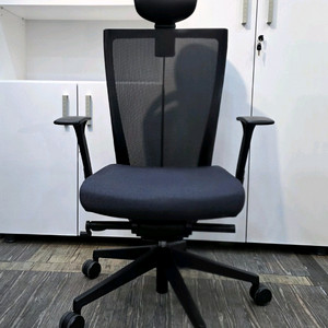 퍼시스 의자 CHN4300RH 판매