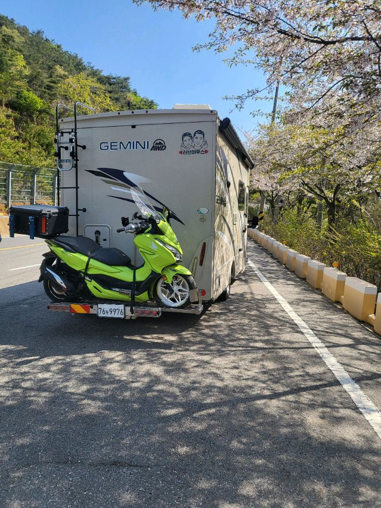 수압 캠핑카 오라이온 포드 토르제미니 2022년 이미지