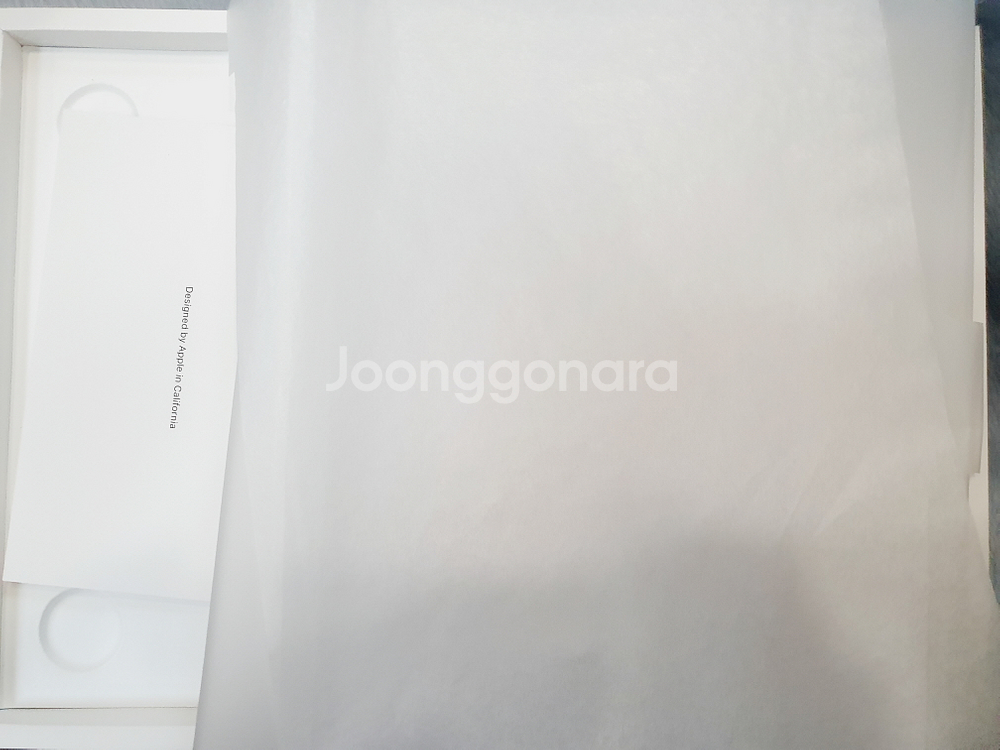 개봉 신품급 맥북에어13 M4 램16GB 10core MW0X3KH/A 판매합니다--7