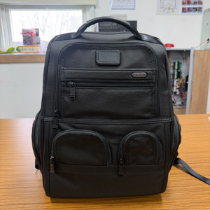 투미 컴팩트 브리프팩