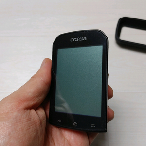 싸이플러스 스마트 GPS 속도계 M1+실리콘케이스 일괄 팝니다(택포5만)