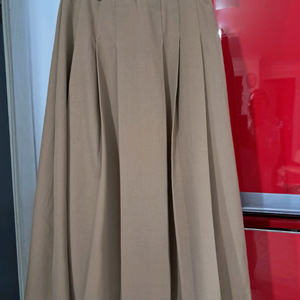 베니토 베이지 플리츠 롱 스커트