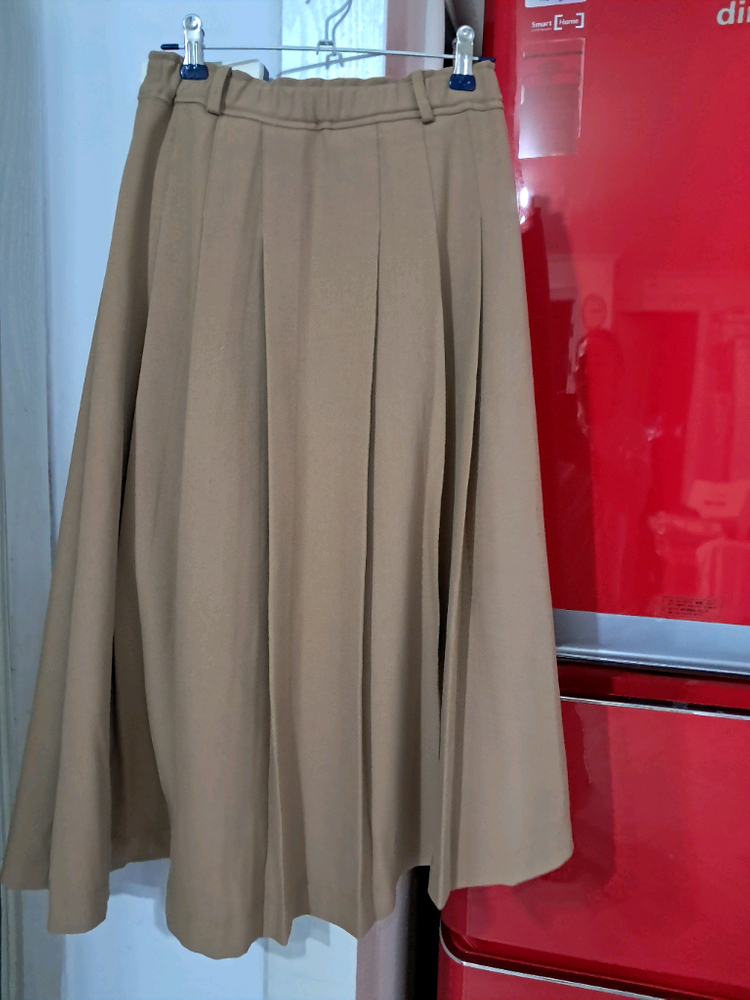 베니토 베이지 플리츠 롱 스커트--1