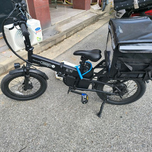 전기자전거 v6 비아지오 전기자전거 입니다 이미지