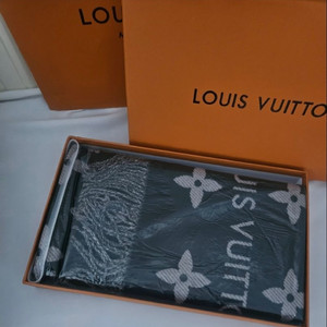 루이비통 머플러