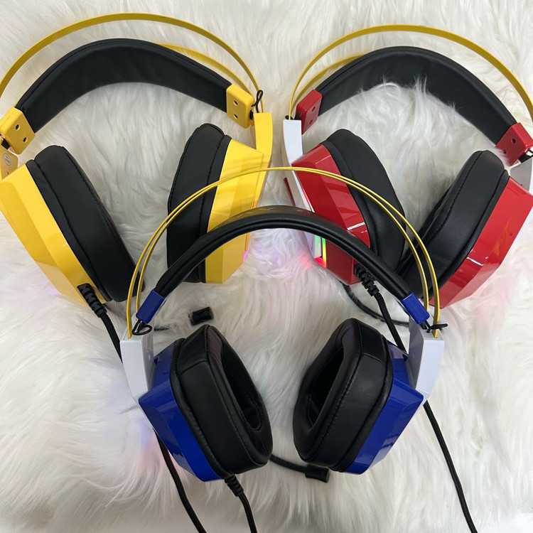 [예쁨주의]플레이기어 게이밍헤드셋 PH732 건담ST--2