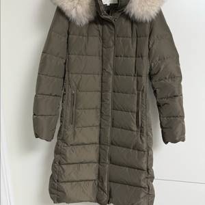 지컷 폭스퍼 구스 패딩