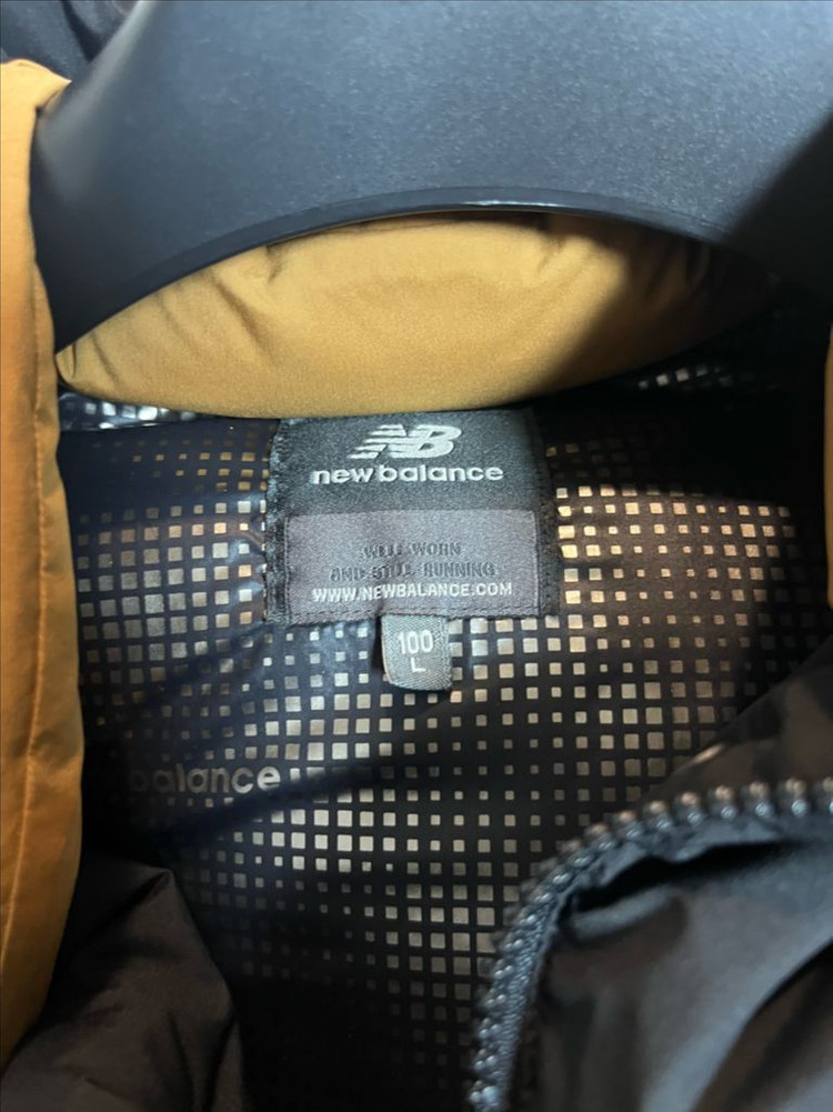 뉴발란스 숏패딩 100(라지) 판매--4