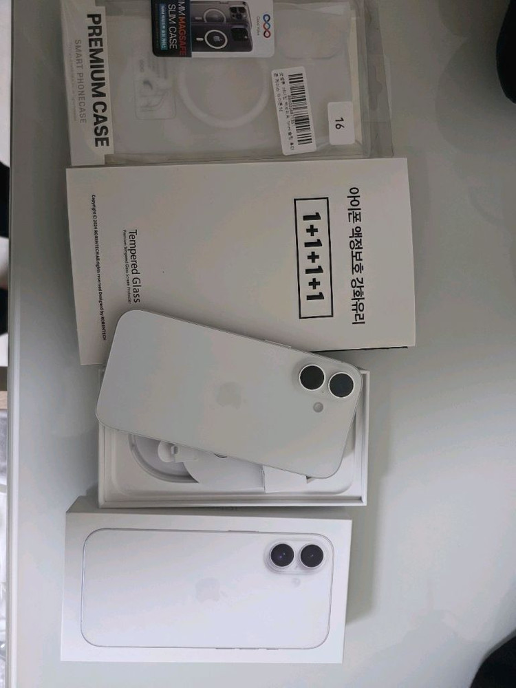 아이폰16 256기가 (3일쓰고 팝니다) 자급제--0