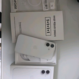 아이폰16 256기가 (3일쓰고 팝니다) 자급제