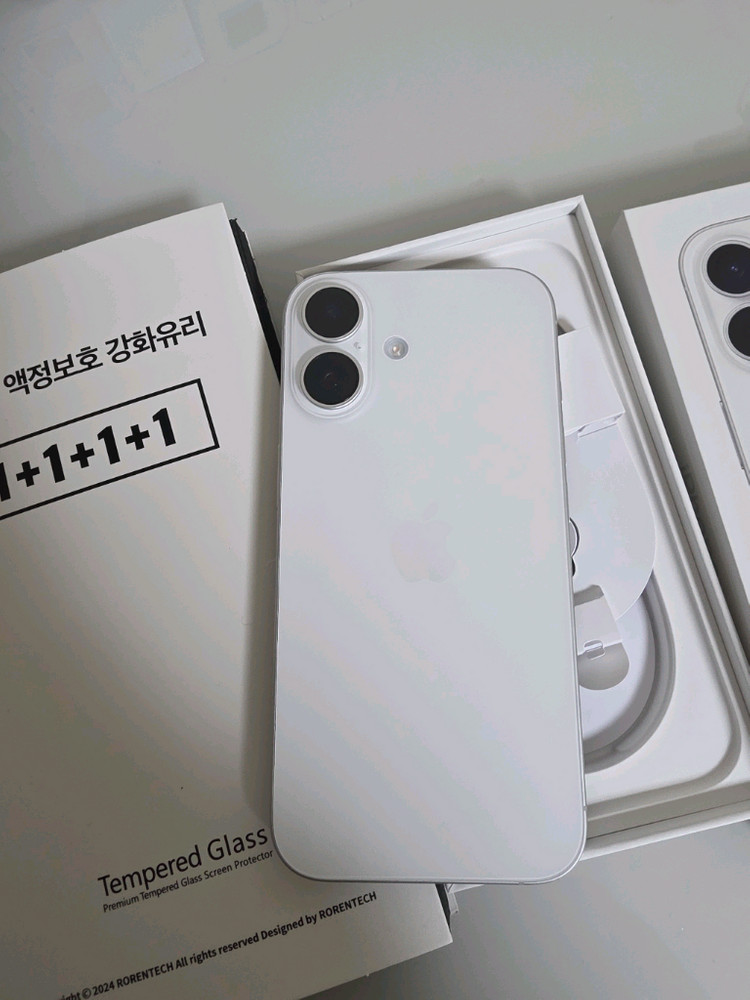 아이폰16 256기가 (3일쓰고 팝니다) 자급제--1