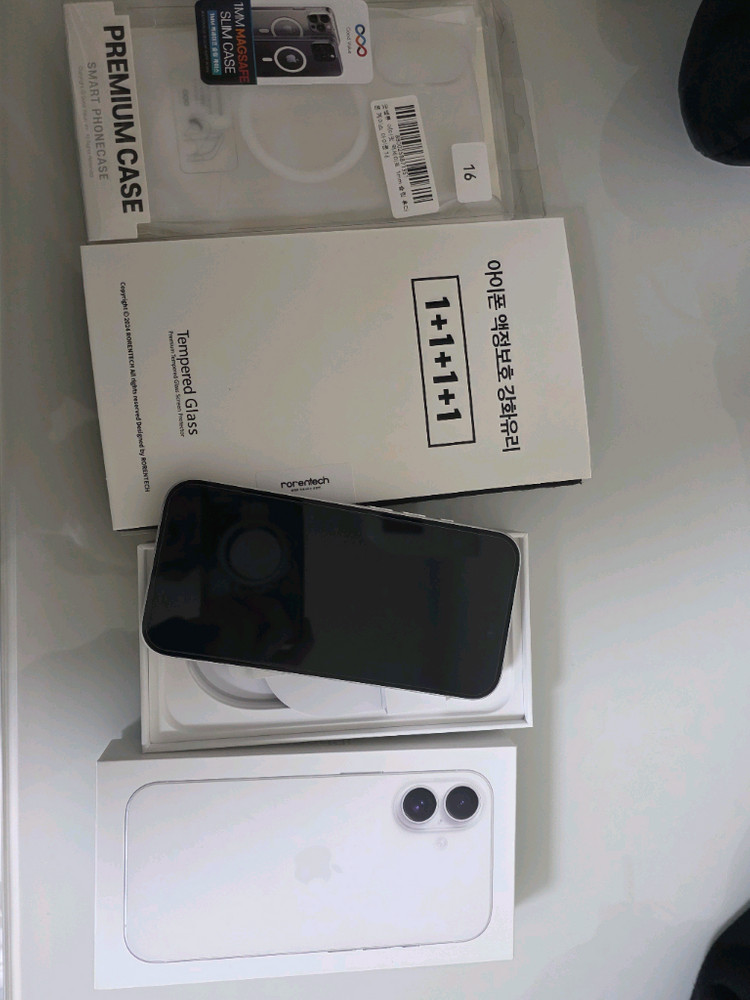 아이폰16 256기가 (3일쓰고 팝니다) 자급제--2