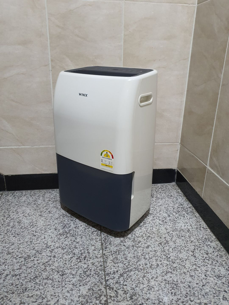 WINIX 위닉스 제습기 습기제거기--1
