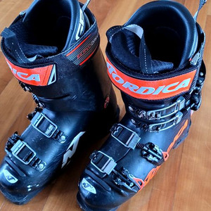 노르디카 도베르만 월드컵 100 스키 부츠 250mm 이미지