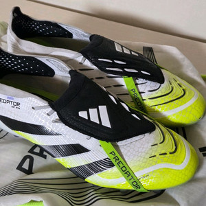 [마지막 가격인하]아디다스 프레데터 엘리트 ft ag 275