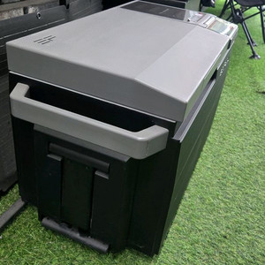 에코플로우 캠핑 냉장고 글래시어 팝니다.