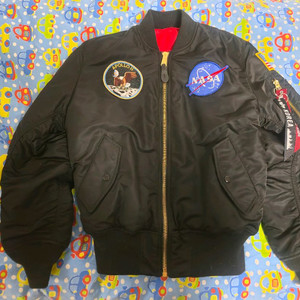 알파인더스트리 ma-1 아폴로 m 이미지