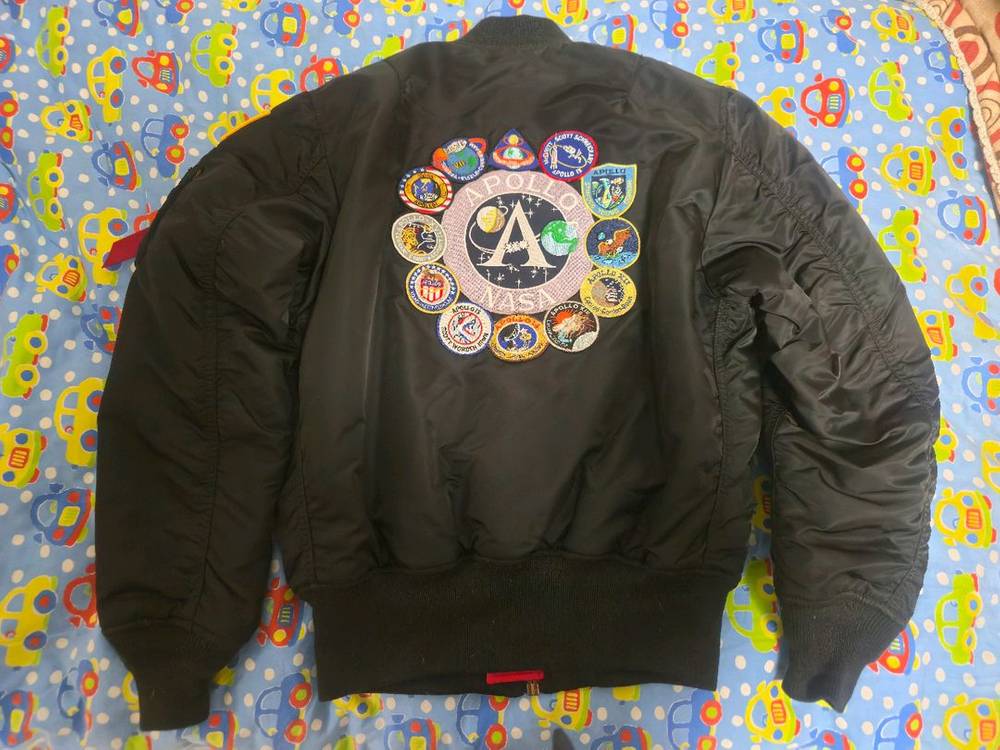 알파인더스트리 ma-1 아폴로 m 이미지