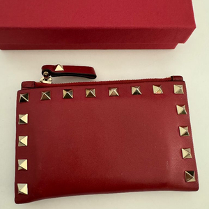 발렌티노 락스터드 반지갑