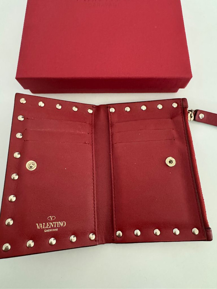 발렌티노 락스터드 반지갑--2