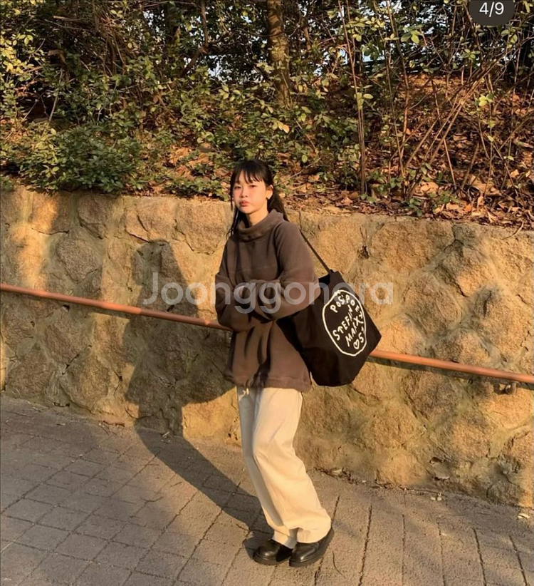 (새상품)쉬이즈큐트 오버사이즈 후리스 플리스 (새상품)--2