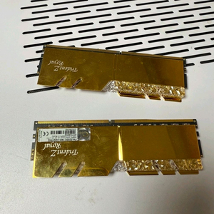 지스킬 DDR4 32GB [16x2] 골드 팝니다 Z 로얄 이미지