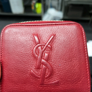 입생로랑 반지갑 팔아요A급