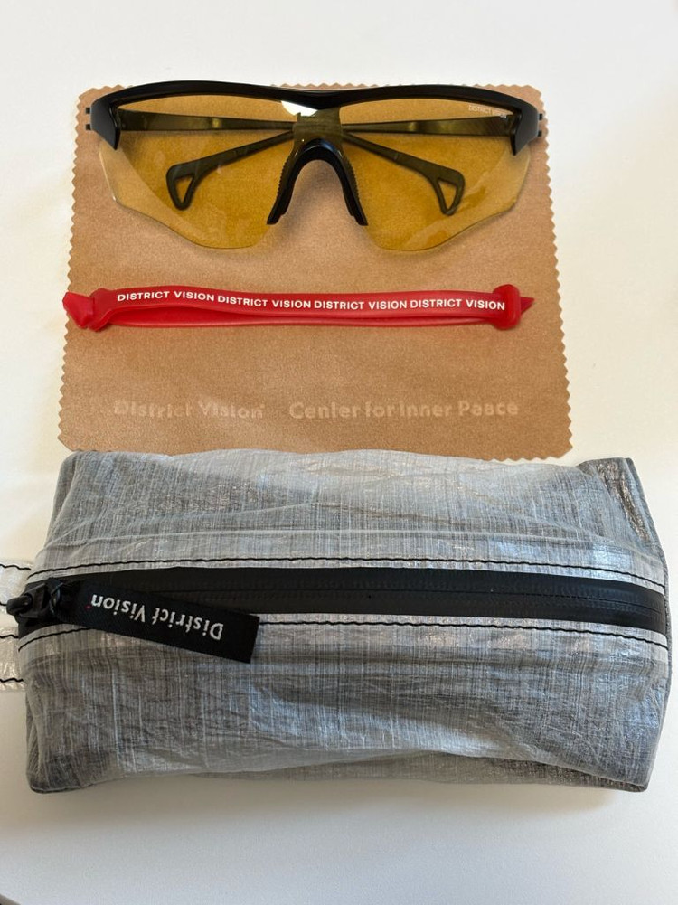 디스트릭트비전 준야 레이서+다이니마 한정판 케이스+스트랩 이미지