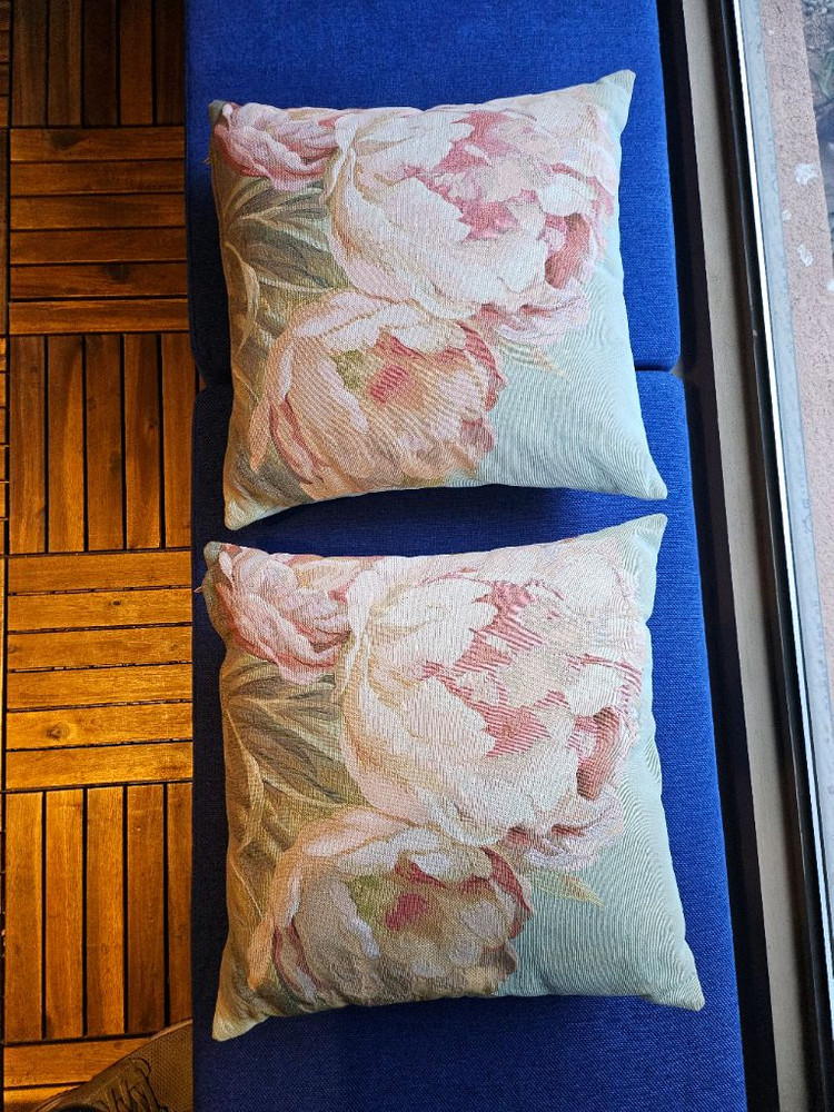 튤립 패턴 쿠션 2개--1