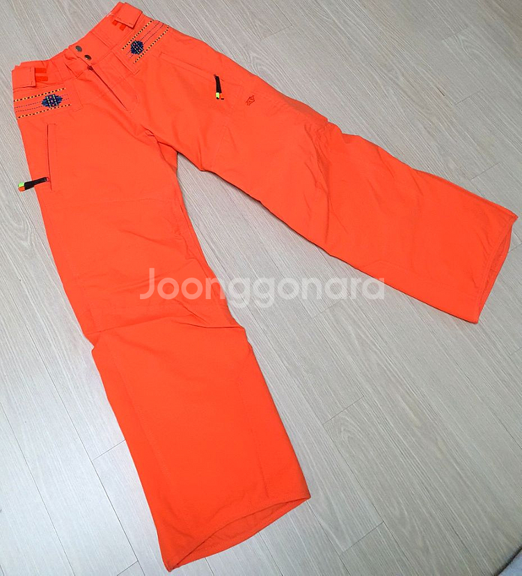 예쁜 데상트 여성 데모 스키복--2