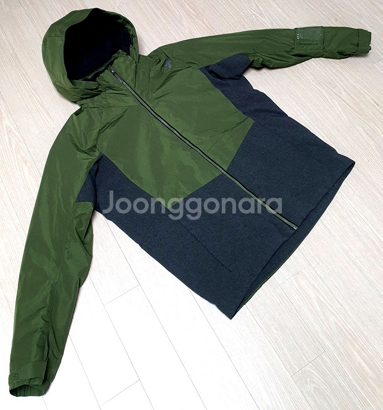 예쁜 데상트 스키복--1