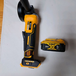 디월트 무선 그라인더 4인치 + 배터리
