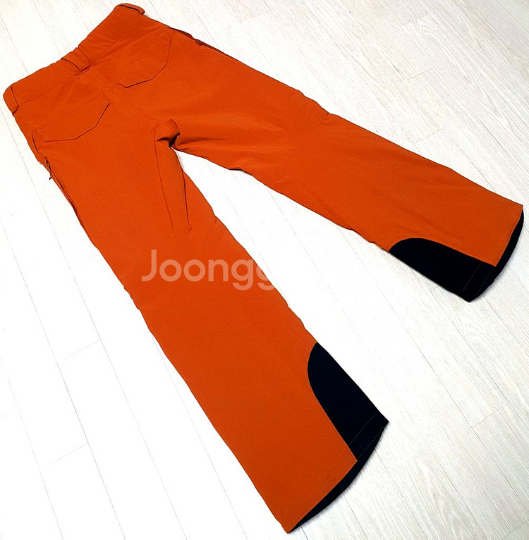 예쁜 살로몬 데모 스키복--4