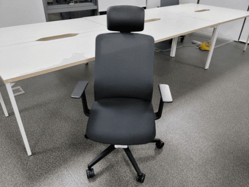 A급 데스커1600책상 및 퍼시스 어라운드의자 판매합니다. 이미지