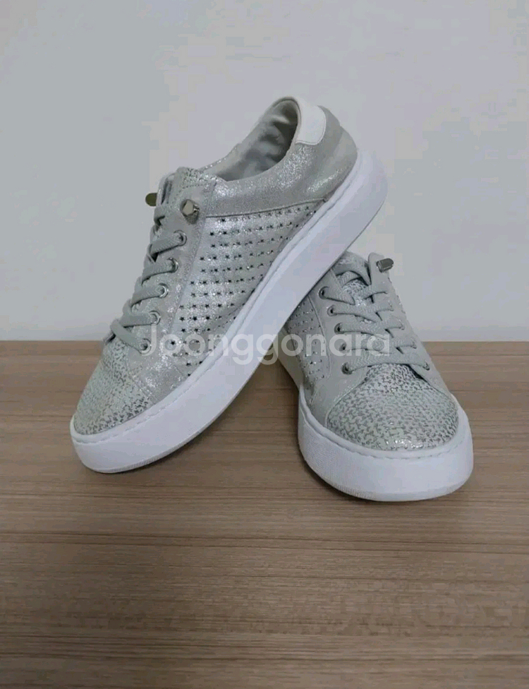 여성 소다 보석 펀칭 스니커즈 (245)--2