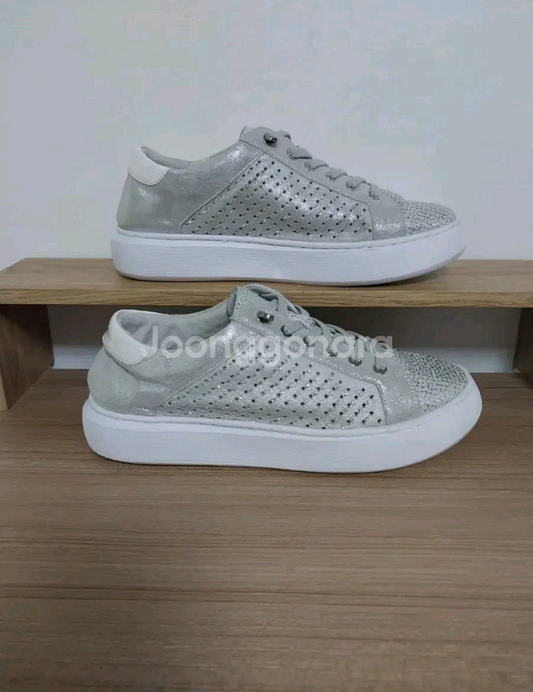 여성 소다 보석 펀칭 스니커즈 (245)--4