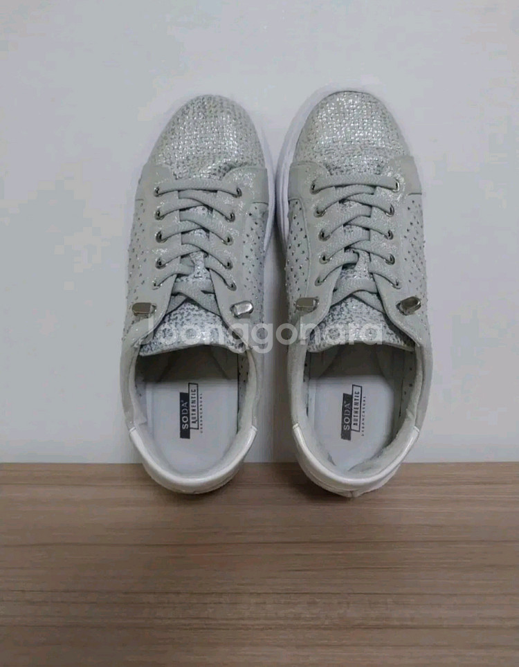 여성 소다 보석 펀칭 스니커즈 (245)--7