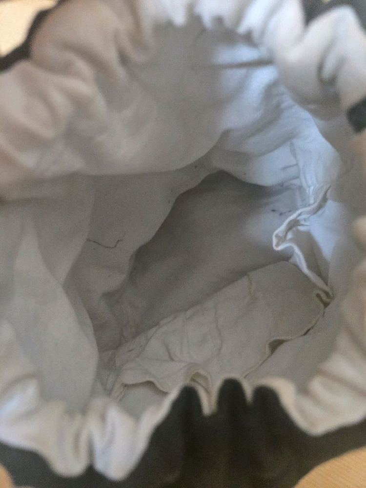 샤넬 뷰티 파우치--1