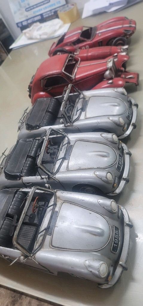 희귀 빈티지 핸드메이드 양철 자동차 - 제임스 딘 포르쉐 등 6종 가구배치 목적으로 오랜기간 취미로한 옛물건장식장에 이미지