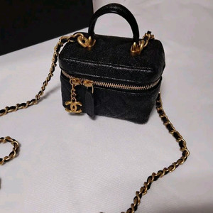 [크리스마스 특가!가격내림,100%정품보장]샤넬 한정판 베니티 탑핸들 백 이미지